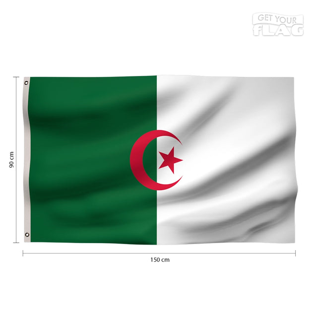 Drapeau de l'Algérie à côté d'un football sur gazon Poster papier 180x120  cm - Tirage